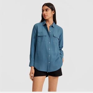 Everlane the washable silk relaxed shirt blue grey